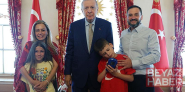 Cumhurbaşkanı Erdoğan, ‘Nefret Etme, Kek Yap’ kampanyasıyla tanınan otizmli Joshua Harris’i kabul etti