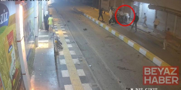 Refüje çarparak takla atan otomobilin sürücüsü yaralandı; kaza kamerada