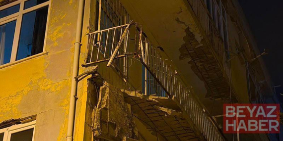 Üsküdar’da balkonunda kısmi çökme meydana gelen 4 katlı bina mühürlendi