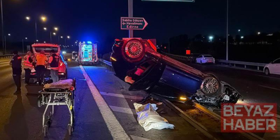 Beykoz’da minibüse çarpan otomobil takla atıp bariyerlere saplandı: 1 ölü, 2 yaralı