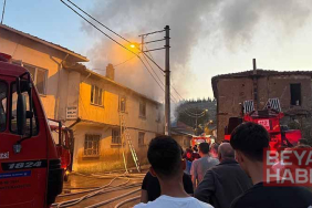 Evde çıkan yangında hayatını kaybetti