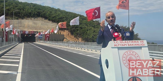 Bakan Uraloğlu: Yalova-Armutlu Yolu seyahat süresini 1 saatten 30 dakikaya düşürdük