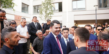 Bakan Kurum Malatya’da Bakırcılar Çarşısı’nı açtı, depremzede aileye misafir oldu