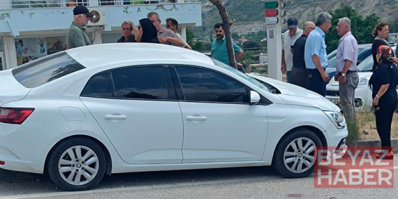 Taziyeye giderken otomobilin çarptığı kadın öldü