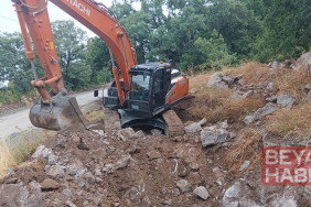 İş makinesiyle define kazısı yapan şüpheliler suçüstü yakalandı: 5 gözaltı