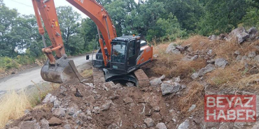 İş makinesiyle define kazısı yapan şüpheliler suçüstü yakalandı: 5 gözaltı