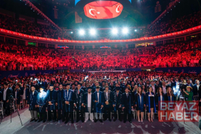 Bahçeşehir Üniversitesi’nde mezuniyet coşkusu