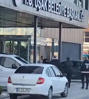Uşak Cumhuriyet Başsavcılığı, 17 şüpheliye yönelik operasyon düzenledi