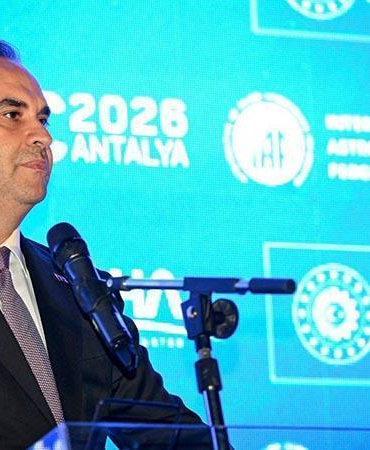 Bakan Kacır: Türkiye