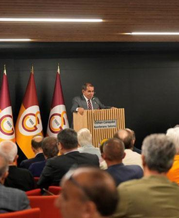 Dursun Özbek: Önemli olan transferin hangi gün açıklandığı değil, Galatasaray