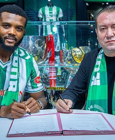 Konyaspor, Chidozie Awaziem