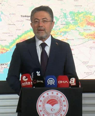 Bakan Yumaklı: 3 yangını daha tamamen kontrol altına aldık