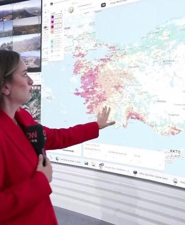 Orman Yangınlarıyla Mücadele Sürüyor: Sahadaki Müdahale Bu Merkezden Kontrol Ediliyor