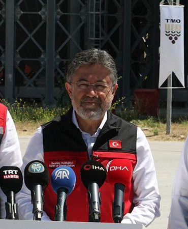 Bakan Yumaklı: Tarımsal hasılat 83,2 milyar dolar ile tarihinin en yüksek rakamına çıktı
