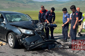 Minibüs ile otomobil çarpıştı, 7 kişi yaralandı