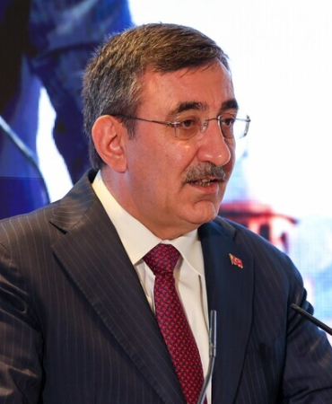 Cumhurbaşkanı Yardımcısı Yılmaz: Türkiye ile Pakistan arasındaki dostluk, güçlü duygusal bağlar üzerine inşa edilmiştir