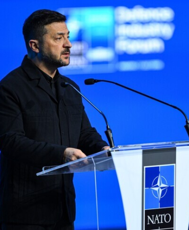 Ukrayna Devlet Başkanı Zelenskiy: NATO'nun kolektif savunmasının bir parçası olmalıyız