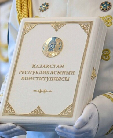 Kazakistan'da yeni anayasa yürürlüğe girdi