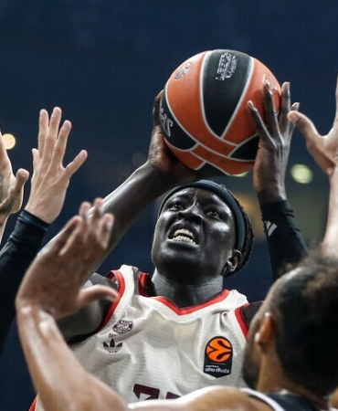 Mültecilikten NBA'ye uzanan örnek hayat