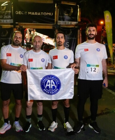 İstanbul'da Gece Maratonu koşuldu