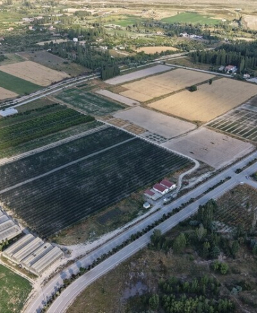Arıtılmış atık sular üniversitede yeşil alanlarda ve tarımsal üretimde kullanılıyor