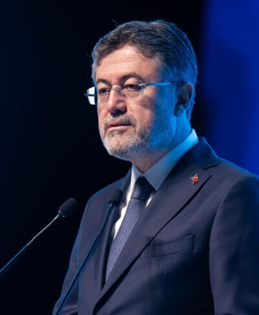 Bakan Yumaklı: Ülkemizin apiterapi alanındaki uluslararası rekabet gücünü zirveye taşıyacağız