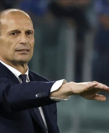 Napoli'de teknik direktörlük görevine Massimiliano Allegri getirildi