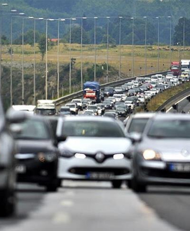 Milyonlarca araç sahibini ilgilendiriyor! Bunları bulundurmak artık yasak