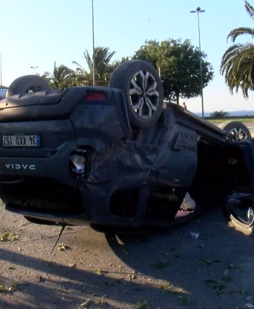 Kartal’da otomobil refüjdeki ağaca çarpıp takla attı: 1 yaralı