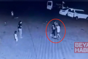 Site bahçesinde 11 yaşındaki çocuğa tekme, yumruk ve tokatlı saldırı kamerada