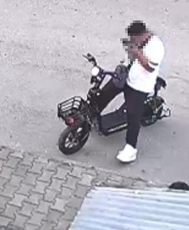 Yavru kediyi öpüp, boğan otizmli serbest bırakıldı