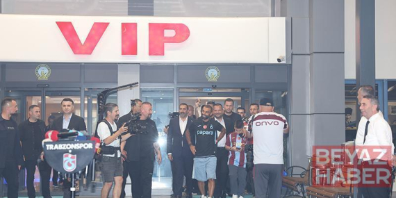Trabzon’da Salah’a coşkulu karşılama