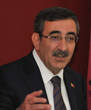 Cevdet Yılmaz: Mekke Ortak Savunma Anlaşması, bölgemizin güvenlik mimarisine katkı sağlayacak bir adımdır