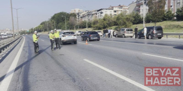 Sultangazi TEM Otoyolu’nda 10 aracın karıştığı zincirleme kaza