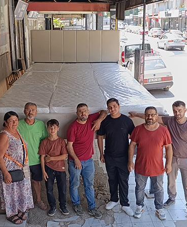 İnegöllü mobilya ustası, Almanya’daki fuar için 6 metrelik yatak üretti