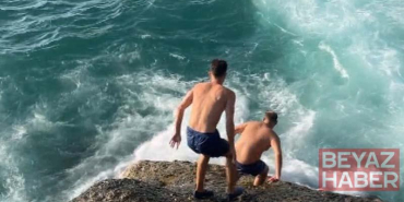 Arnavutköy’de boğulma tehlikesi geçiren kişiyi arkadaşları son anda kurtardı