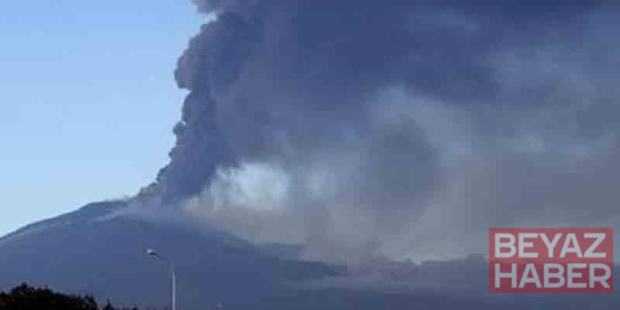Etna Yanardağı kül püskürttü
