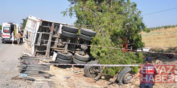 Yolcu otobüsü, kamyona arkadan çarptı: 1 ölü, 7 yaralı