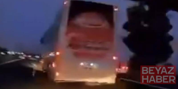 Otobüs aniden şerit değiştirdi, kaza yapan otomobildekilerin yaşadığı korku kameraya yansıdı