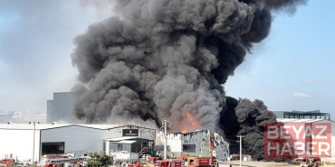 Kocaeli’de depodaki yangın, bitişiğindekine sıçradı