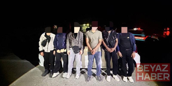 Edirne’de durdurulan araçta 5 kaçak göçmen yakalandı