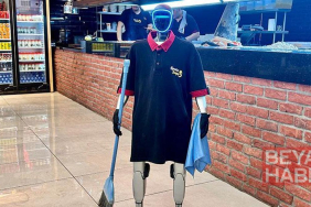 İlgi odağı oldu: Robot garson 'Fiko' patrondan zam istedi!