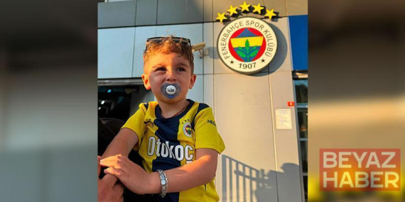 Forması çıkartılmaya çalışılan minik Fenerbahçeli taraftar, Kadıköy’de