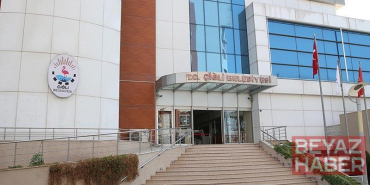 Belediye başkanının park halindeki makam aracına silahlı saldırı; 1 gözaltı