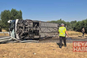 Yolcu otobüsü devrildi: 22 yaralı