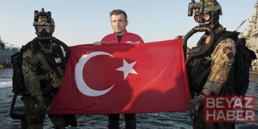 Selçuk Bayraktar, SAT ve SAS komandolarıyla bir araya geldi