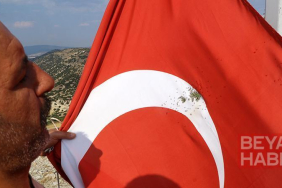 Türk bayrağına tüfekle zarar verildi