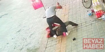 Kütahya’da eski eşinin sokakta bıçakladığı kadın ağır yaralandı; olay anı kamerada