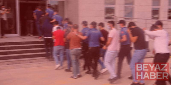 Kırmızı bültenle aranan 16, ulusal seviyede aranan 44 firari suçlu yurda getirildi