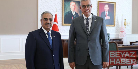 Bakan Memişoğlu, D8 Ekonomik İşbirliği Genel Sekreteri Mahmood ile görüştü